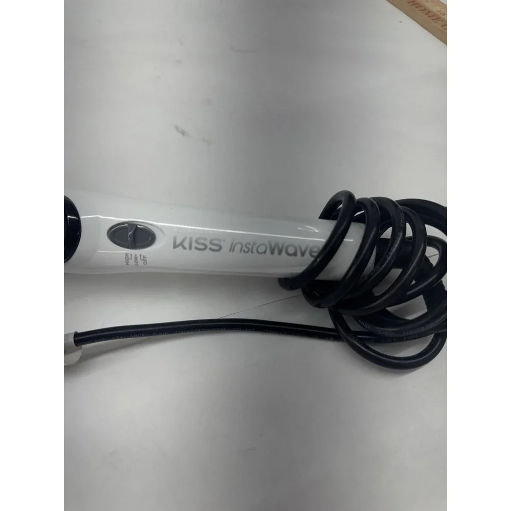 Kiss Instawave Automatic Curling Iron Rotating Curl Wand Ceramic New No box